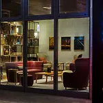 Intercityhotel ホテル 4*