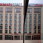 ホテル Intercityhotel 4*