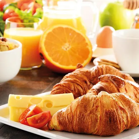 Intercityhotel 호텔 4*