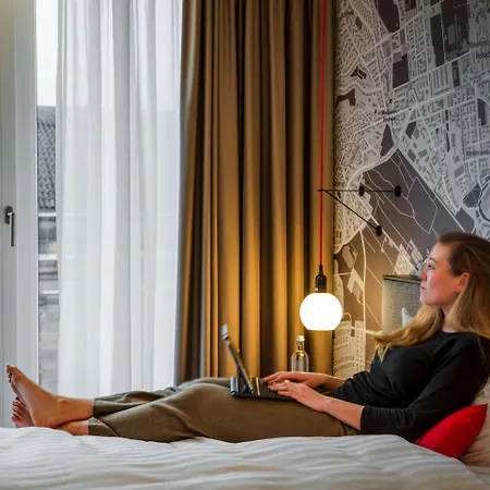 Hotel Intercityhotel 4*
