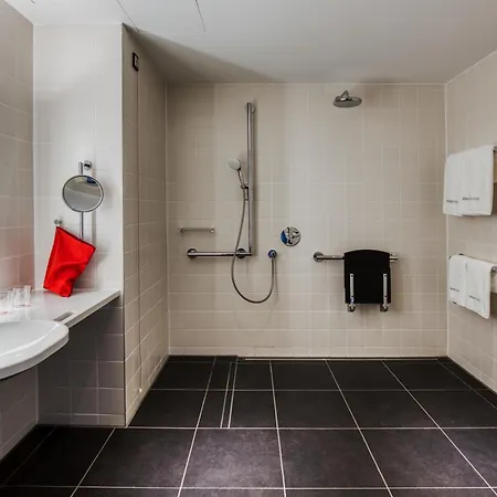 Ξενοδοχείο Intercityhotel