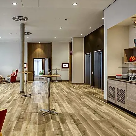 Hotel Intercityhotel 4*